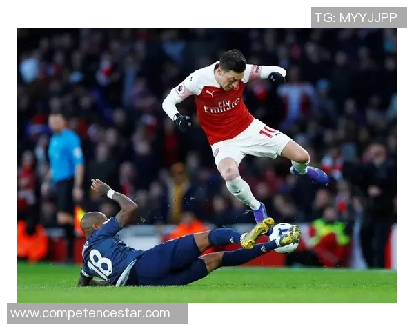 曼联足球明星可动人偶展现球场魅力与激情的完美结合