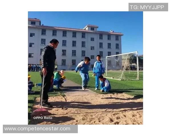 二年级体育课的快乐时光与团队合作精神的培养探讨