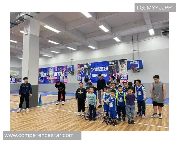 篮球教案启明星：提升青少年篮球技能与团队合作的全面指导方案